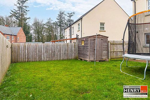 9 Castle Glen Avenue