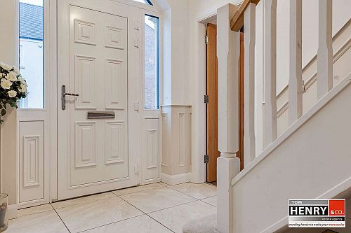 9 Castle Glen Avenue