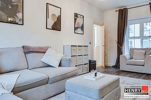 9 Castle Glen Avenue