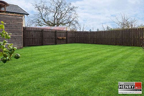 18 Clarefield Grange