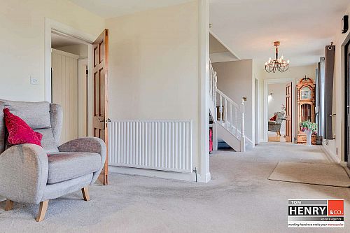 1 Woodglen Crescent