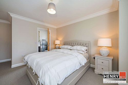 11 Bramley Meadows
