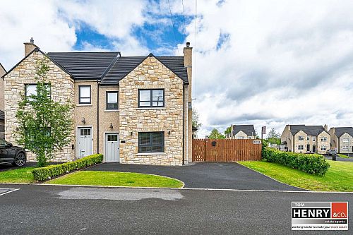 11 Bramley Meadows