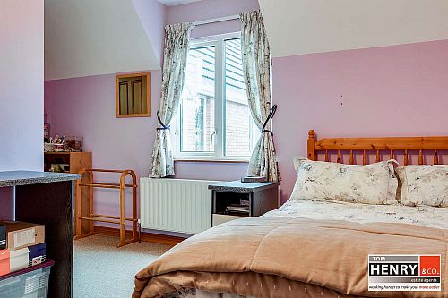 9 Upper Parklands