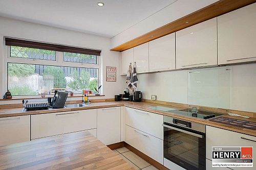 8 Gortmerron Heights