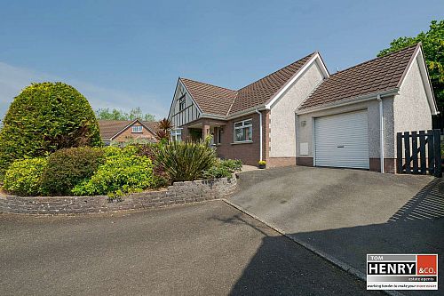 8 Gortmerron Heights