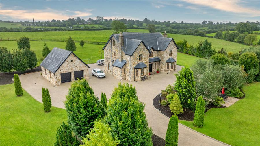 Glengrove House, Killeeshil Road, Ballygawley, BT70 2HX