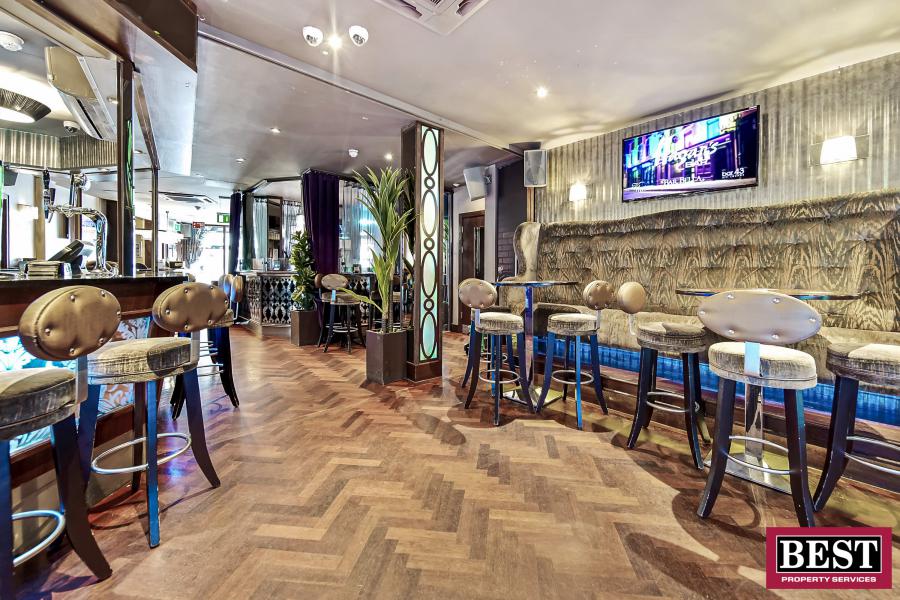 Hagans Bar, Irish Street