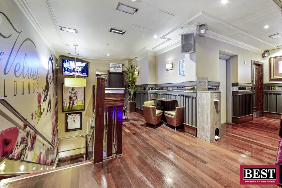 Hagans Bar, Irish Street