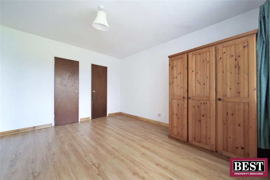8 Reenaderry Road