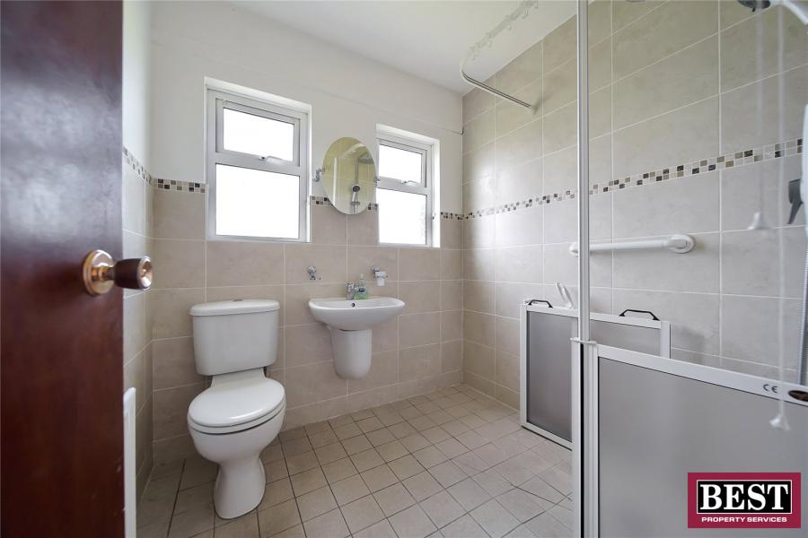 8 Reenaderry Road