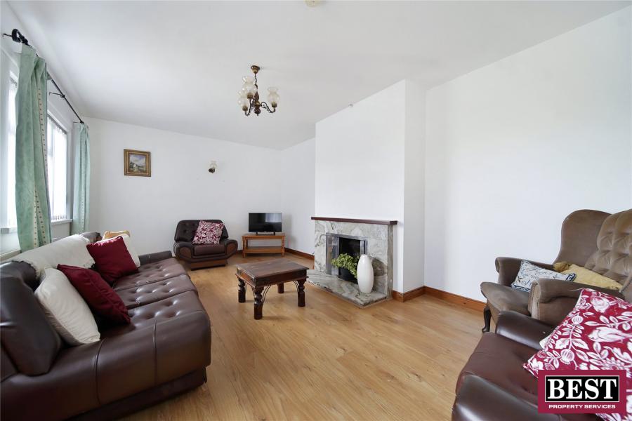 8 Reenaderry Road