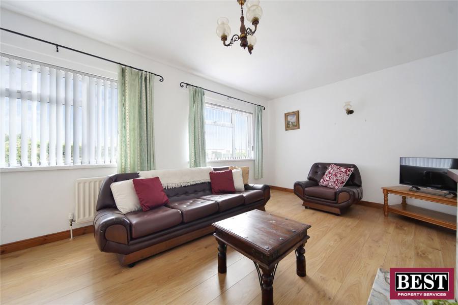 8 Reenaderry Road