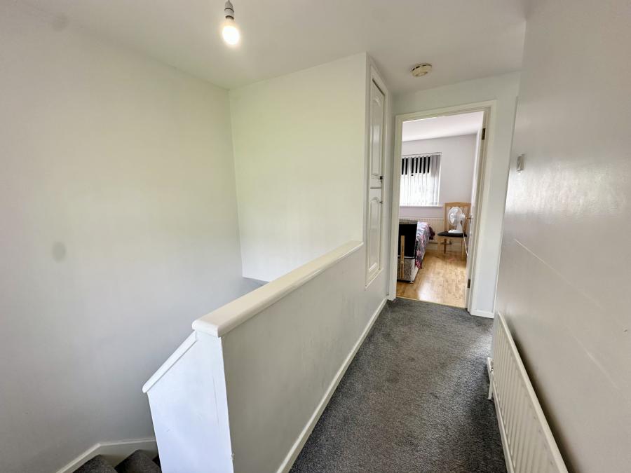 14 Cunninghams Lane