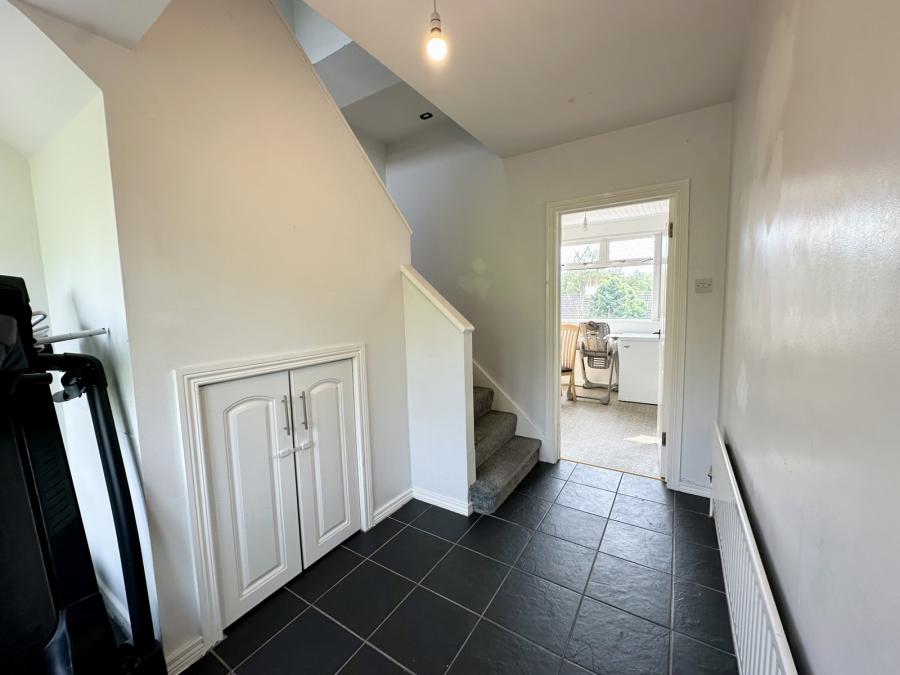 14 Cunninghams Lane