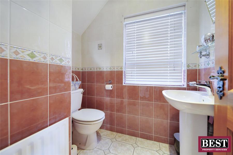 11 Roxborough Heights