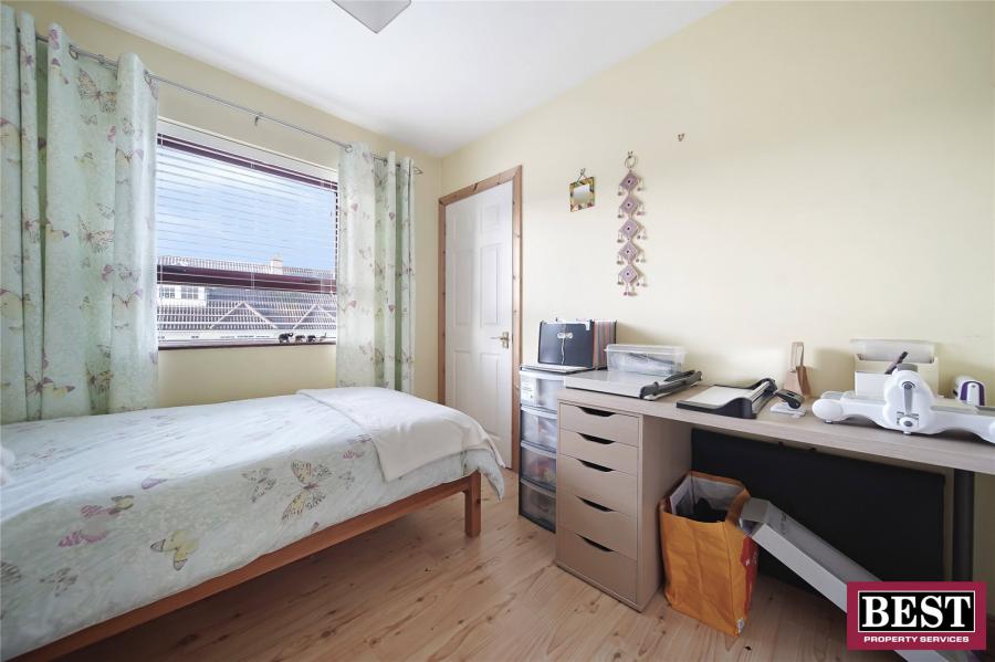 11 Roxborough Heights