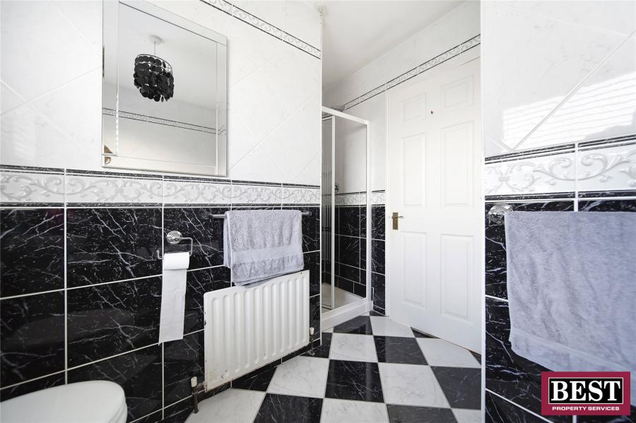 11 Roxborough Heights