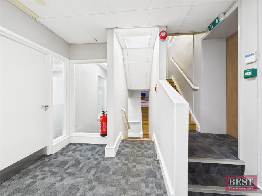 Unit B, 3 Margaret Square