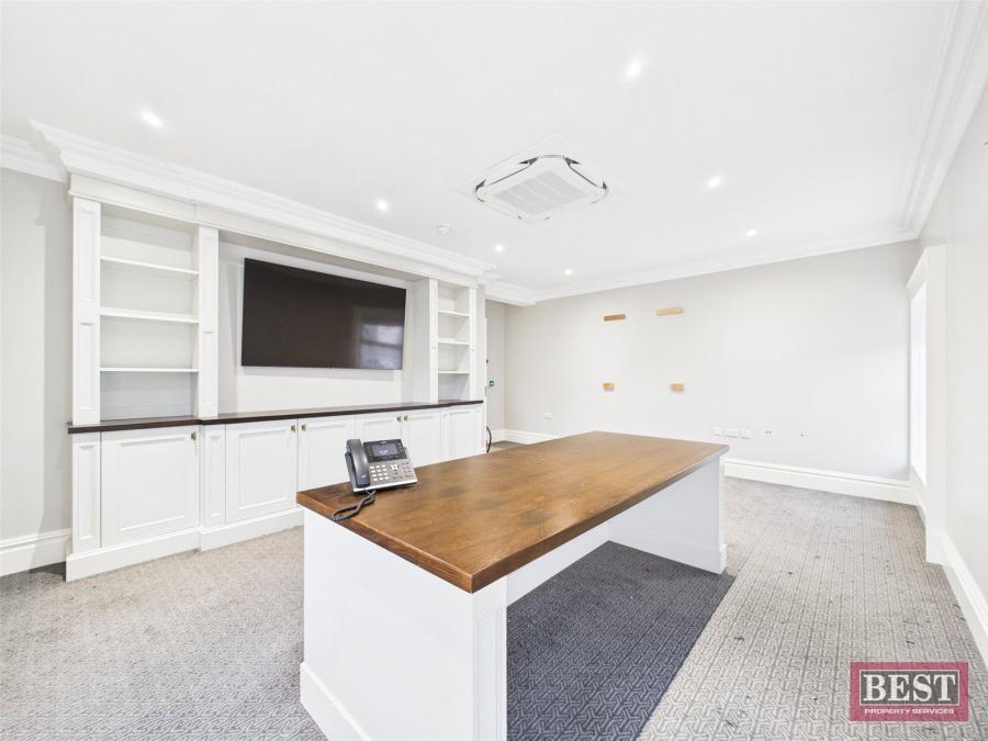 Unit B, 3 Margaret Square