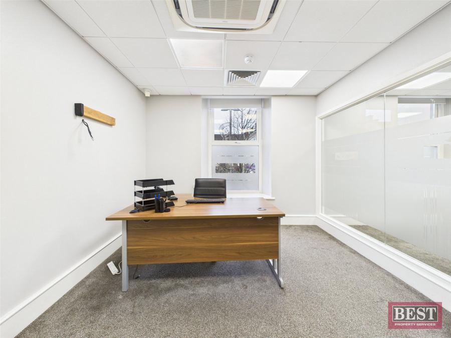 Unit B, 3 Margaret Square