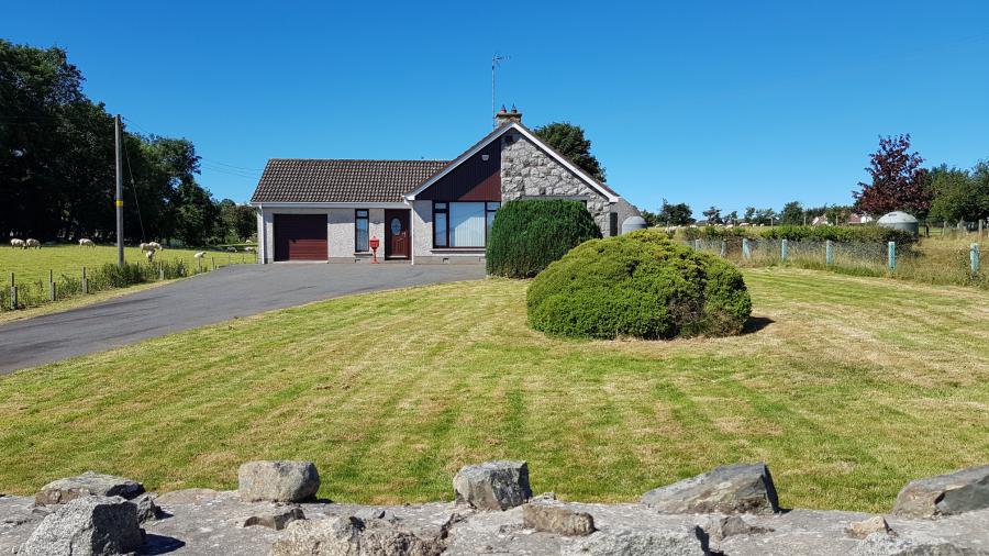 35 Rostrevor Road, hilltown, BT34 5TX