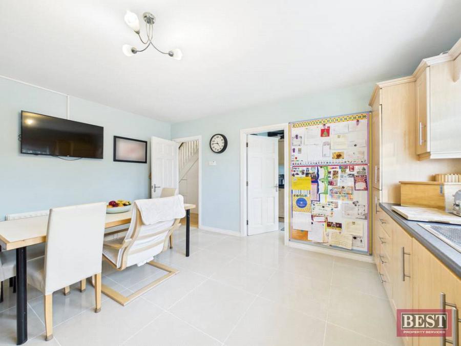 4 Kearney Crescent