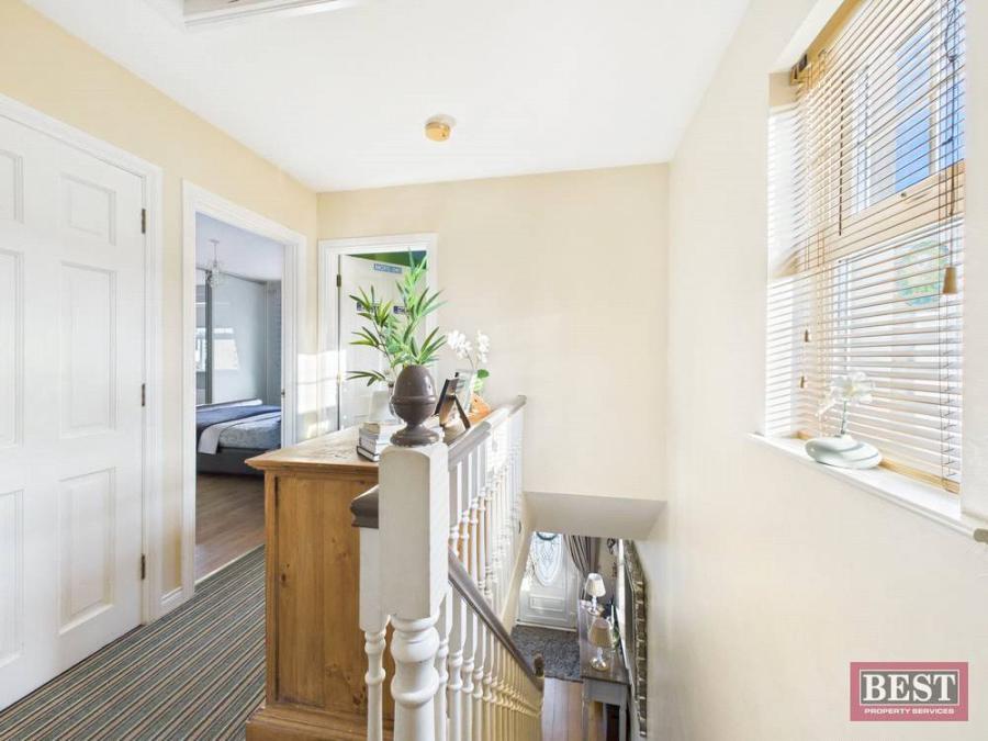 4 Kearney Crescent