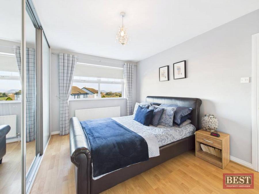 4 Kearney Crescent