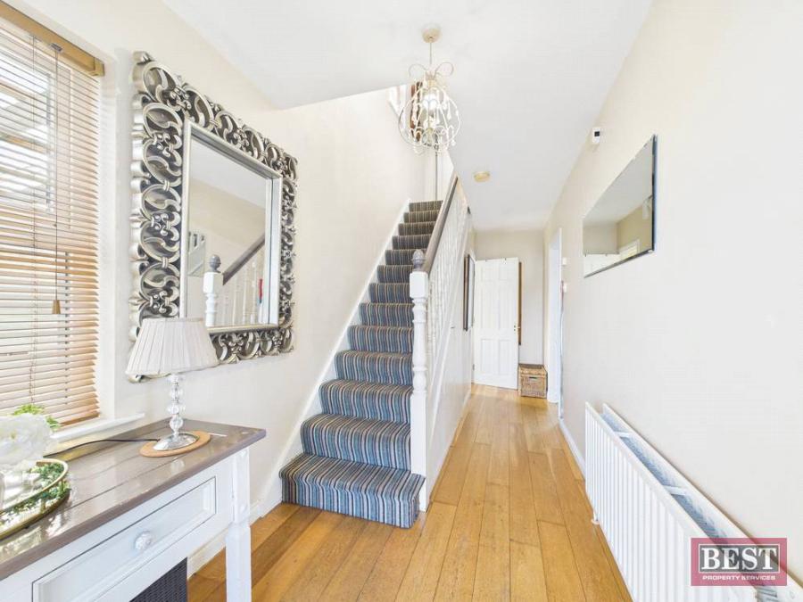 4 Kearney Crescent