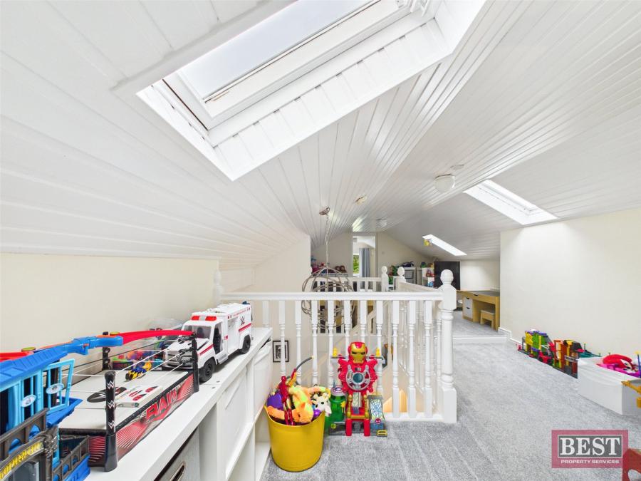 30 Forest Road