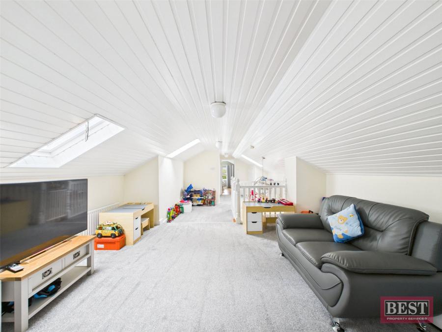 30 Forest Road