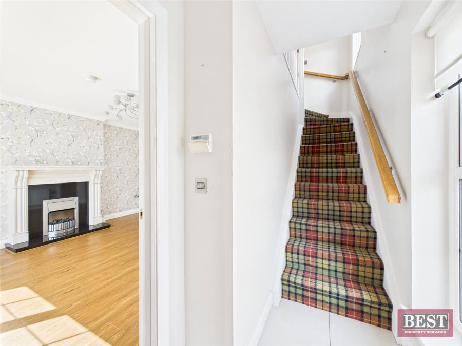 2 Heslips Court