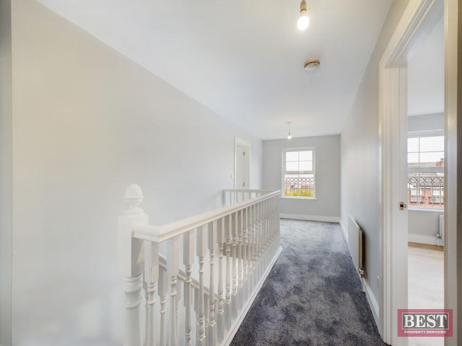 104 Knockdarragh