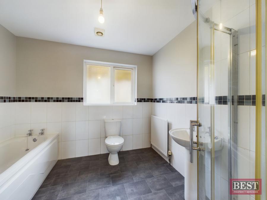104 Knockdarragh