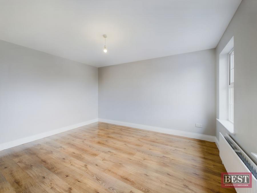 104 Knockdarragh