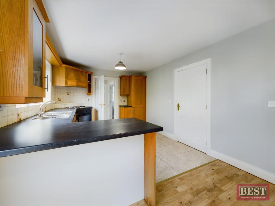 104 Knockdarragh