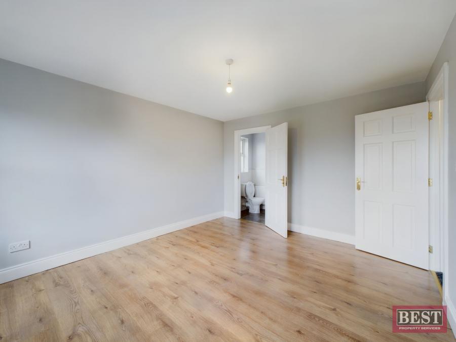 104 Knockdarragh