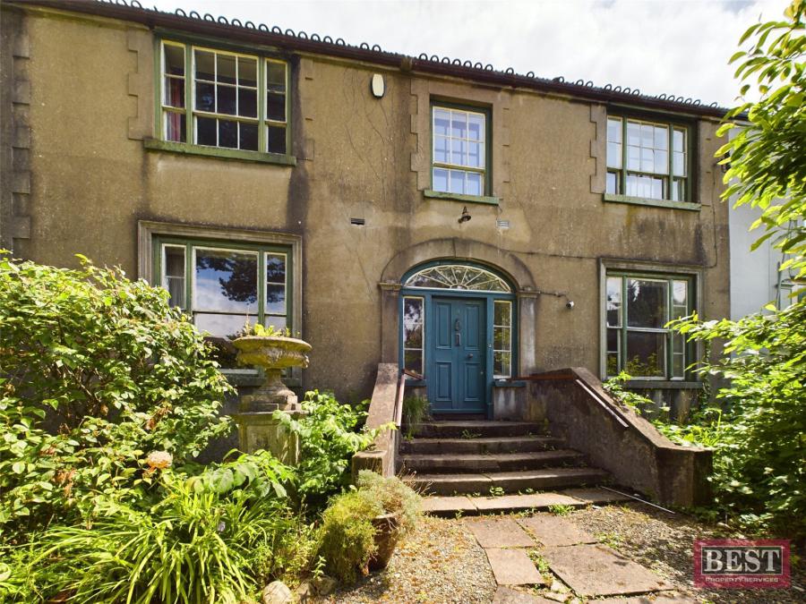 Laurel Hill, 4 Dublin Road