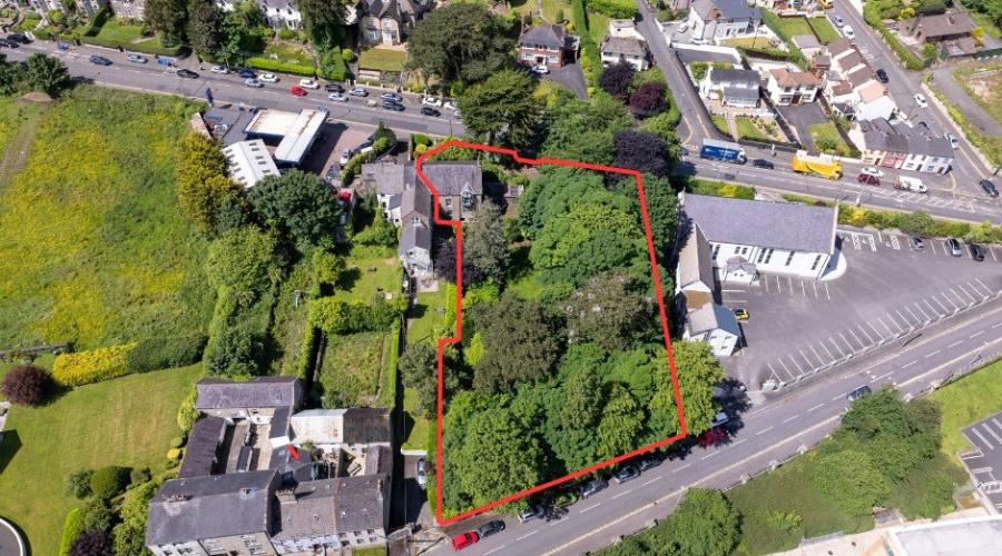 Laurel Hill, 4 Dublin Road