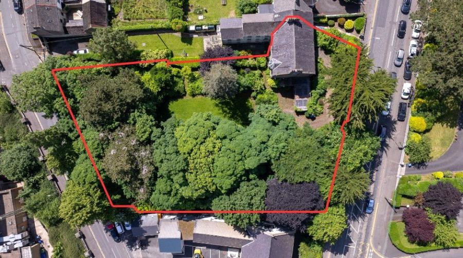 Laurel Hill, 4 Dublin Road
