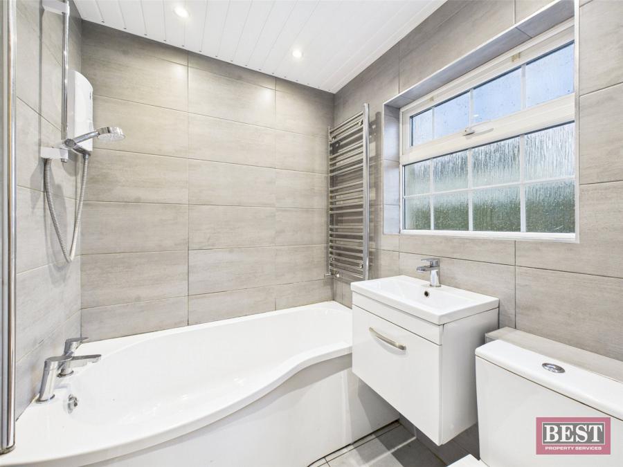 28 Brookville Crescent