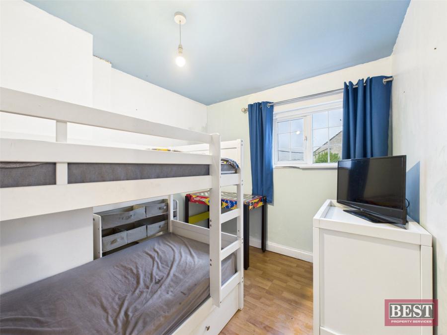 28 Brookville Crescent