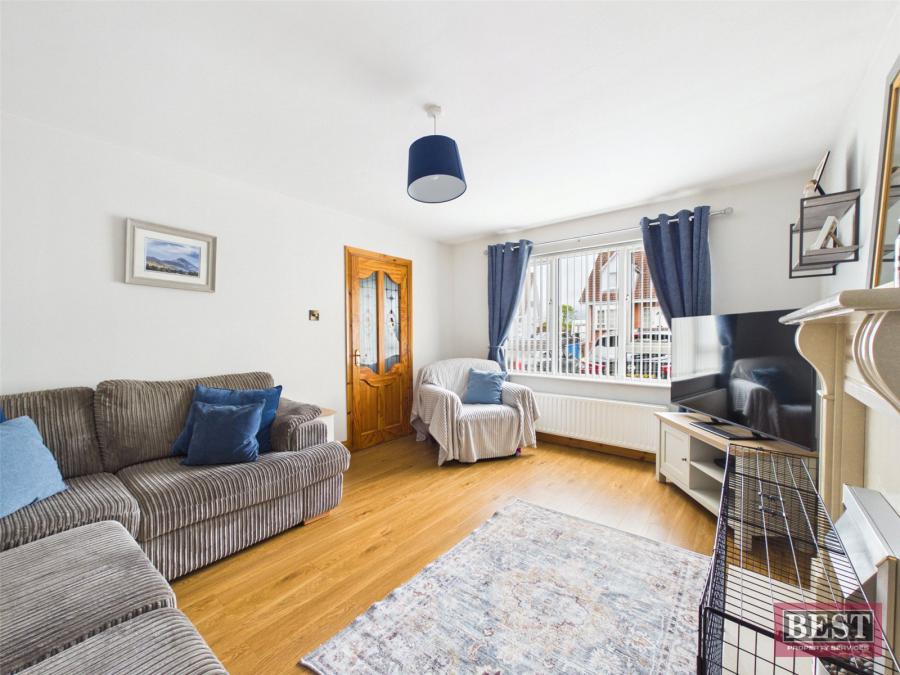 33 Rockfield Heights