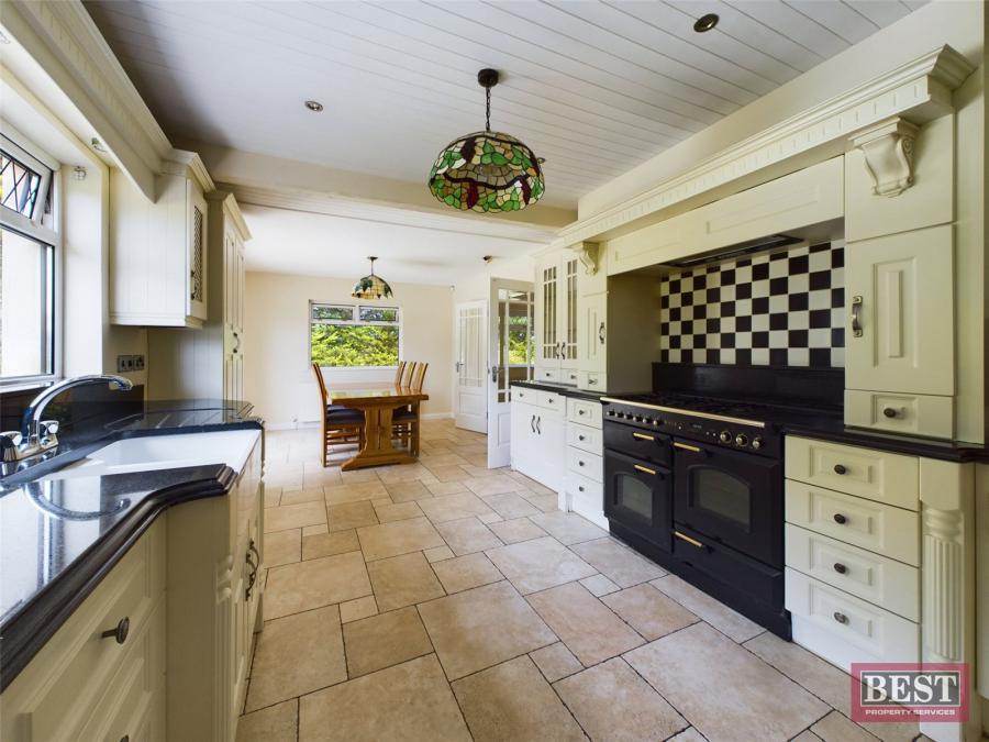 7 Moor Hill Road