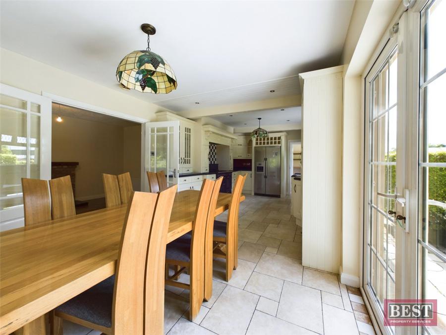 7 Moor Hill Road