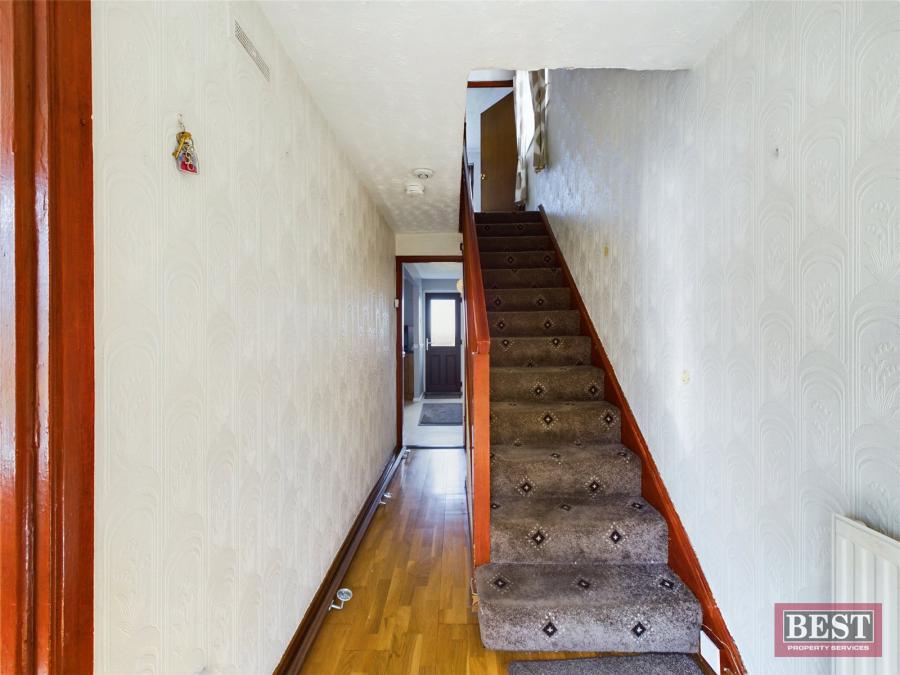 31 Violet Hill Avenue