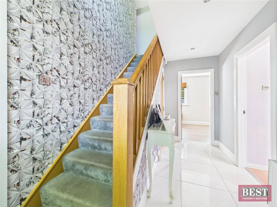 52 Park View