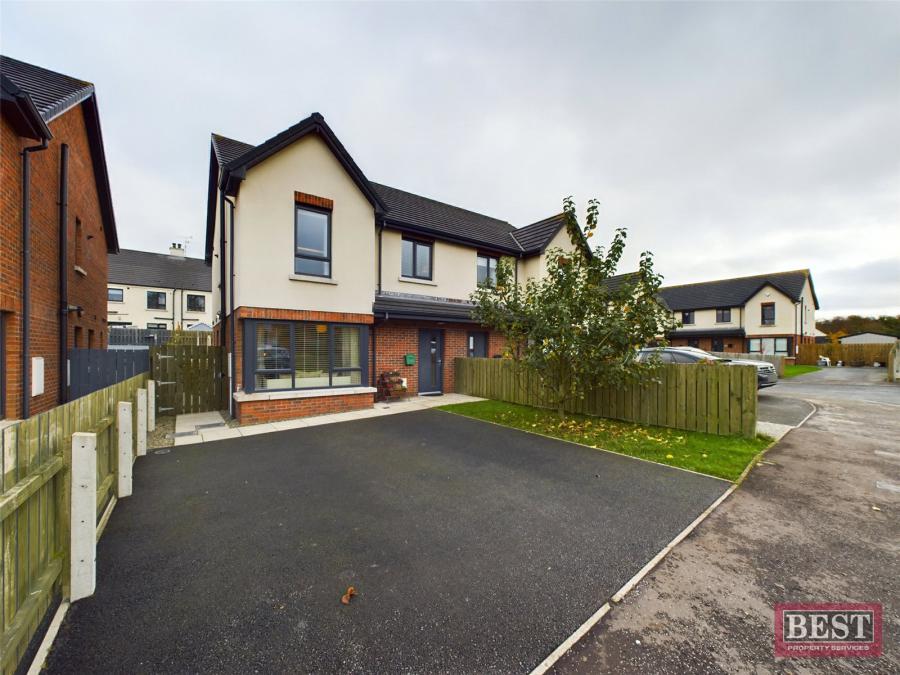 55 Woodvale, bessbrook, newry, BT35 7FD