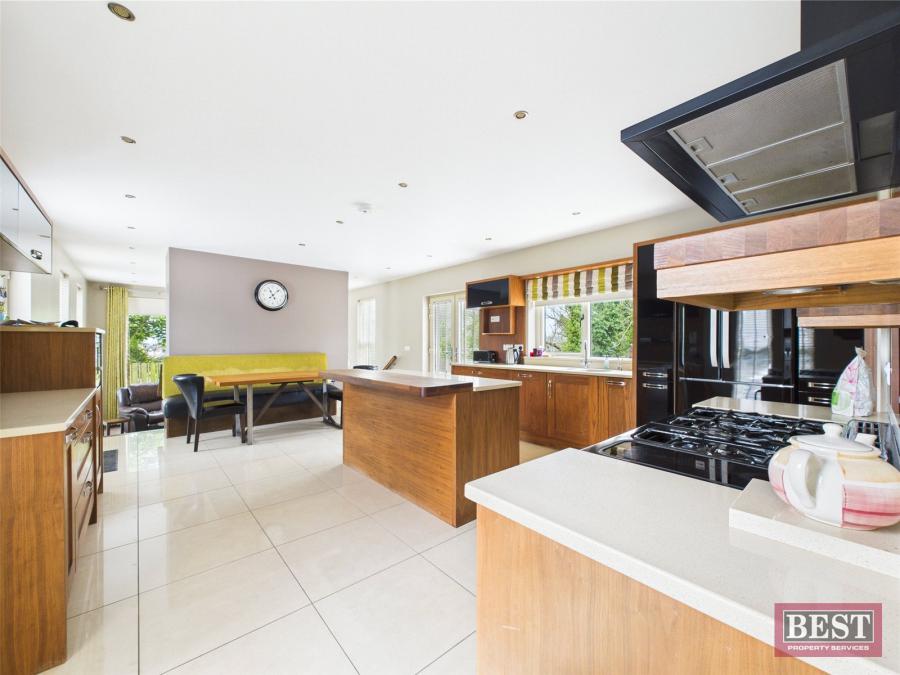 12 Newry Road